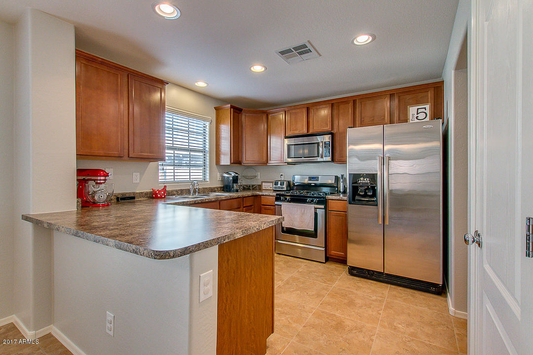 2126 S Seton Ave, Gilbert, AZ 85295 photo 4