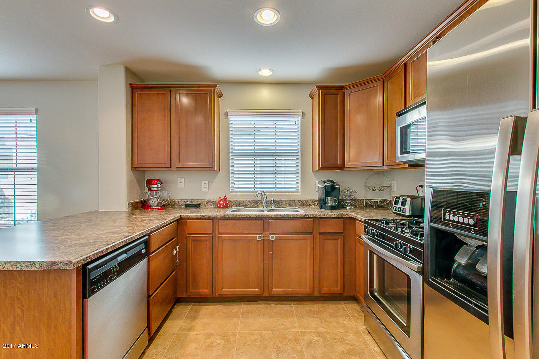 2126 S Seton Ave, Gilbert, AZ 85295 photo 5