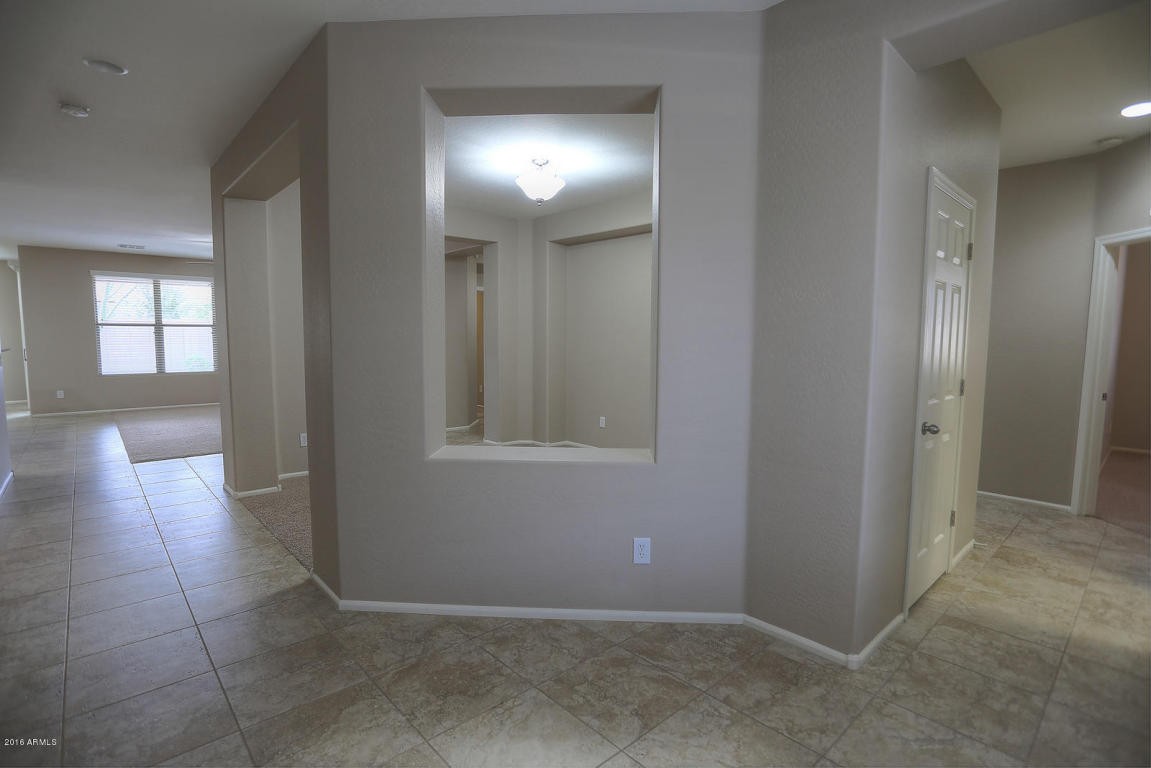 1067 E Doral Ave, Gilbert, AZ 85297 photo 4