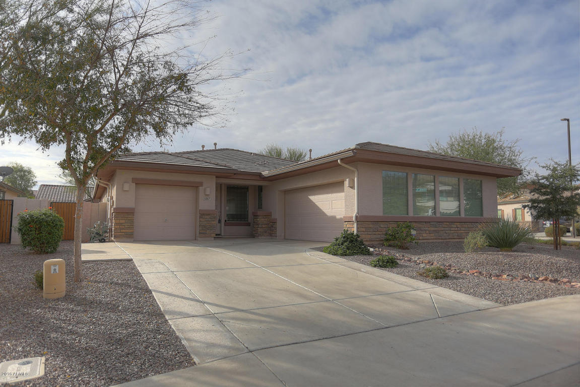 1067 E Doral Ave, Gilbert, AZ 85297 photo 1