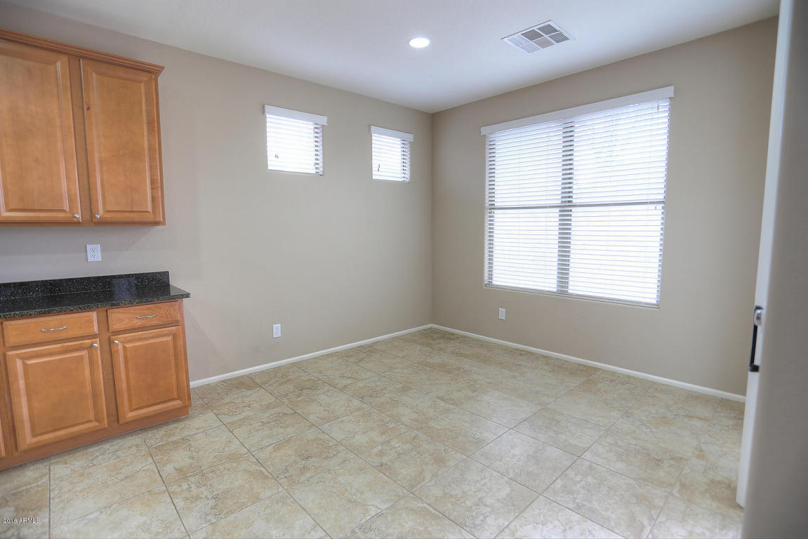 1067 E Doral Ave, Gilbert, AZ 85297 photo 7