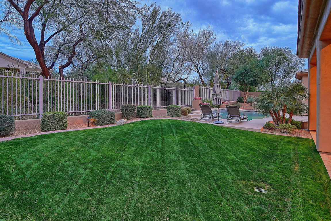5346 E Herrera Dr, Phoenix, AZ 85054 photo 8