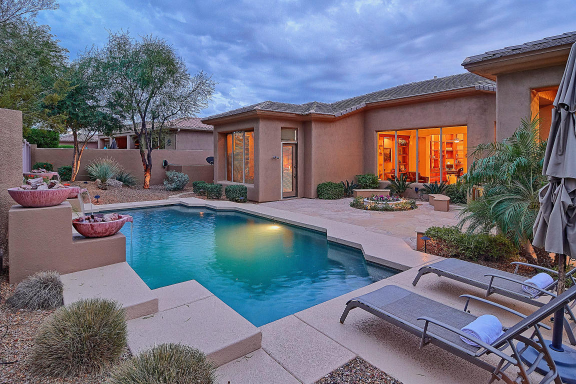 5346 E Herrera Dr, Phoenix, AZ 85054 photo 7