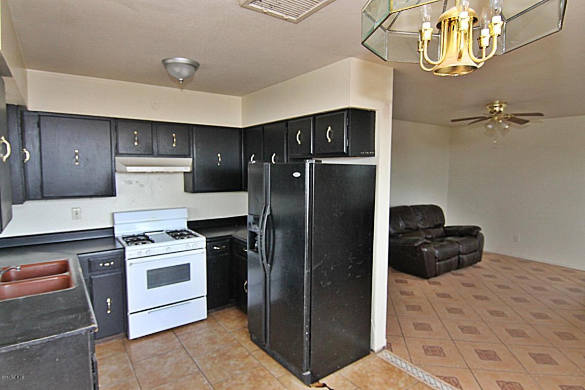 377 E Cameron Blvd, Coolidge, AZ 85128 photo 3