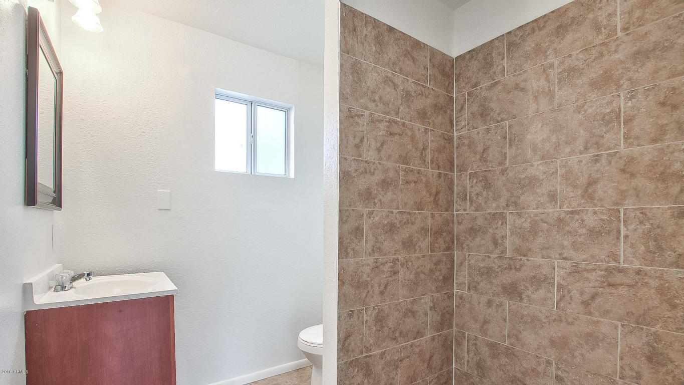 7014 W Verde Ln, Phoenix, AZ 85033 photo 17