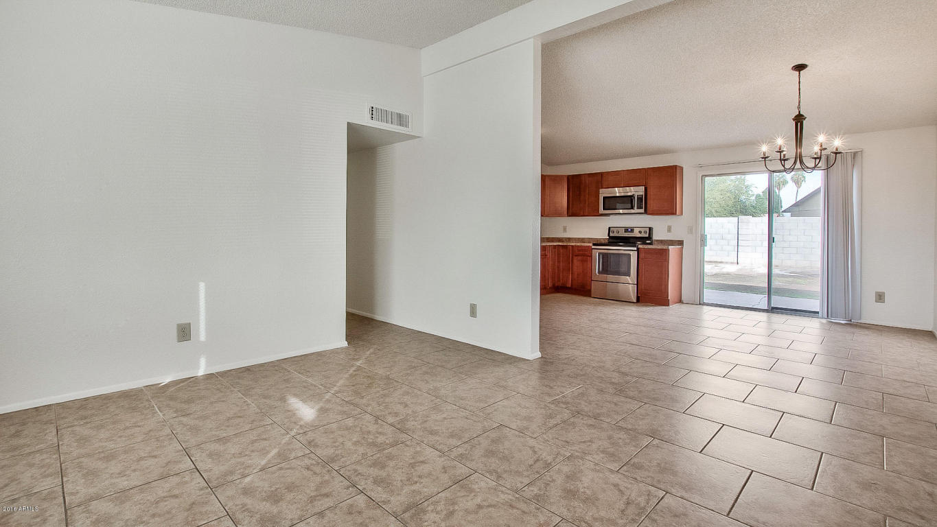 7014 W Verde Ln, Phoenix, AZ 85033 photo 6