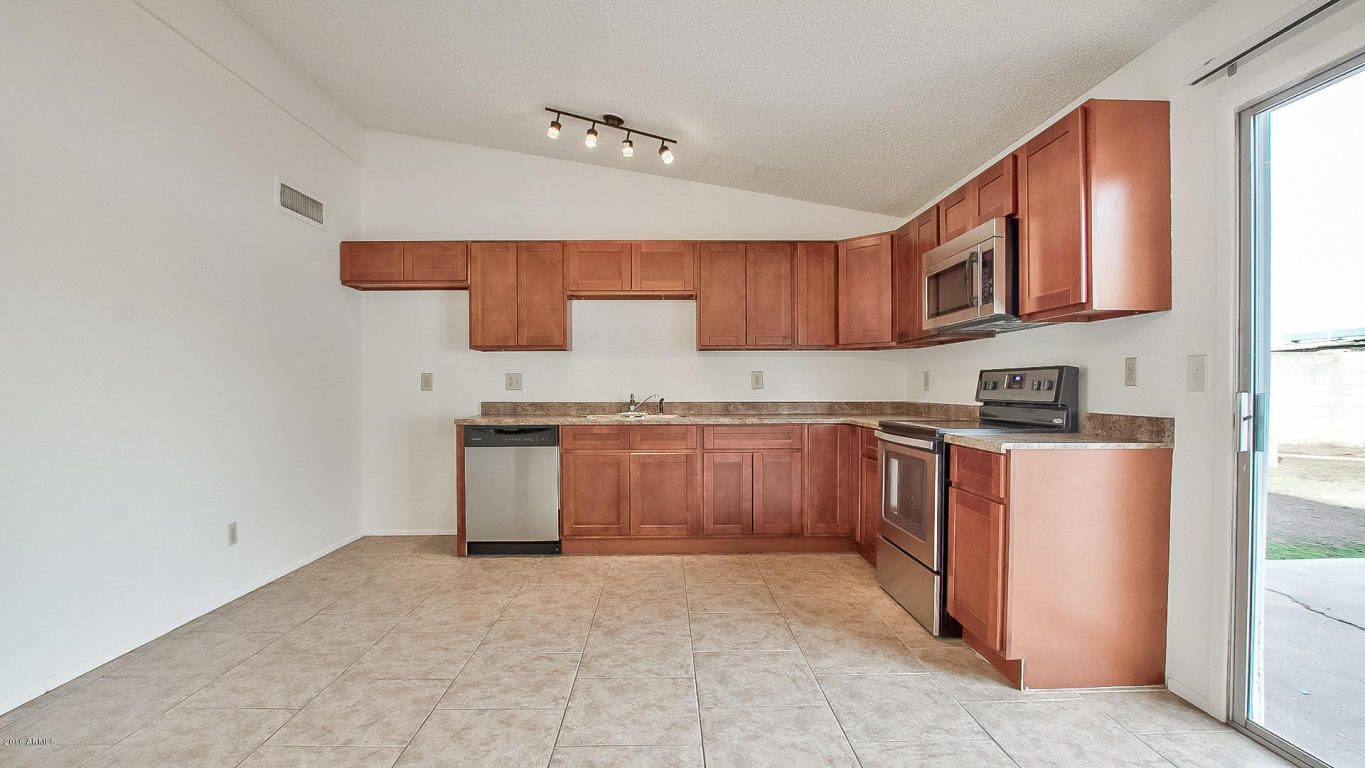 7014 W Verde Ln, Phoenix, AZ 85033 photo 8