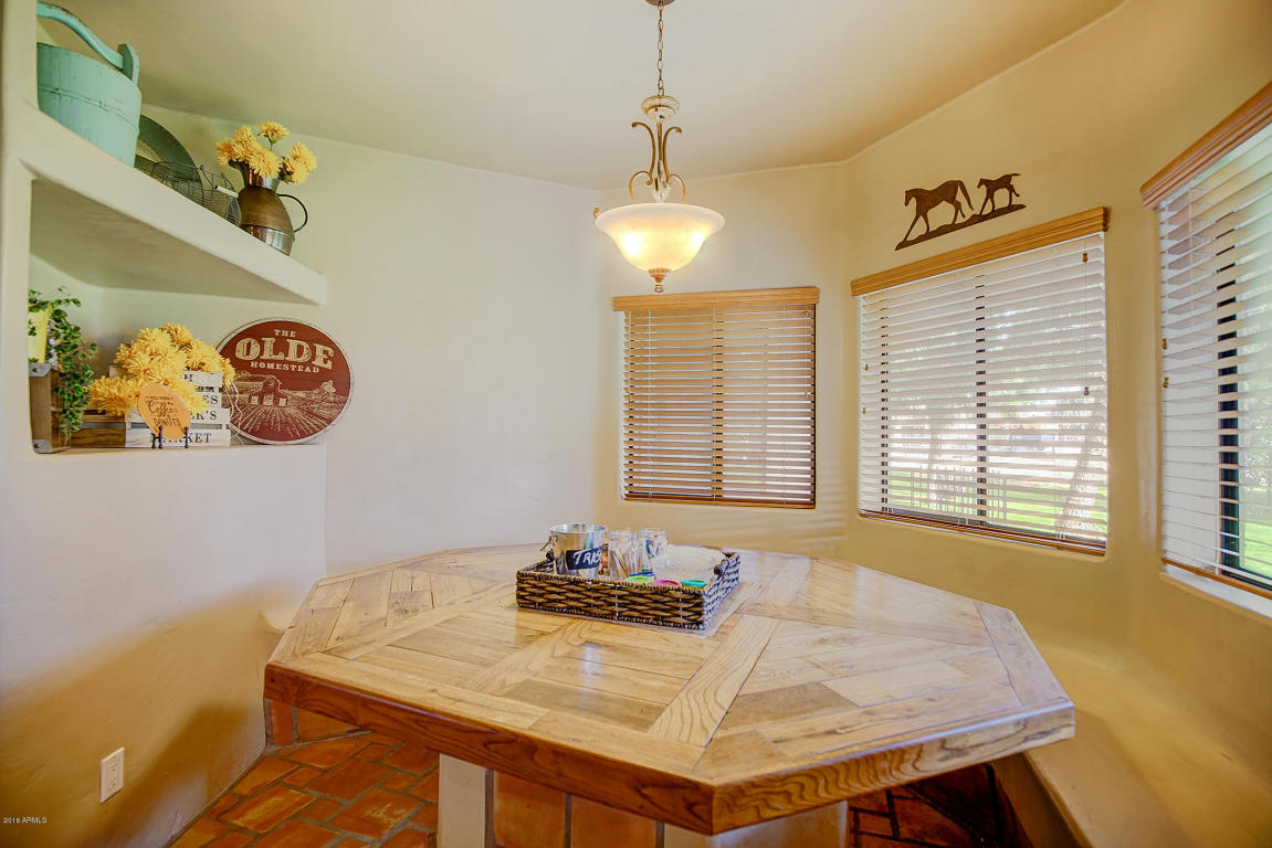 2530 E Desert Ln, Gilbert, AZ 85234 photo 14
