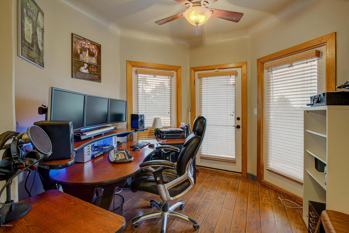2530 E Desert Ln, Gilbert, AZ 85234 photo 31