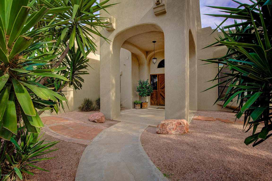 2530 E Desert Ln, Gilbert, AZ 85234 photo 4