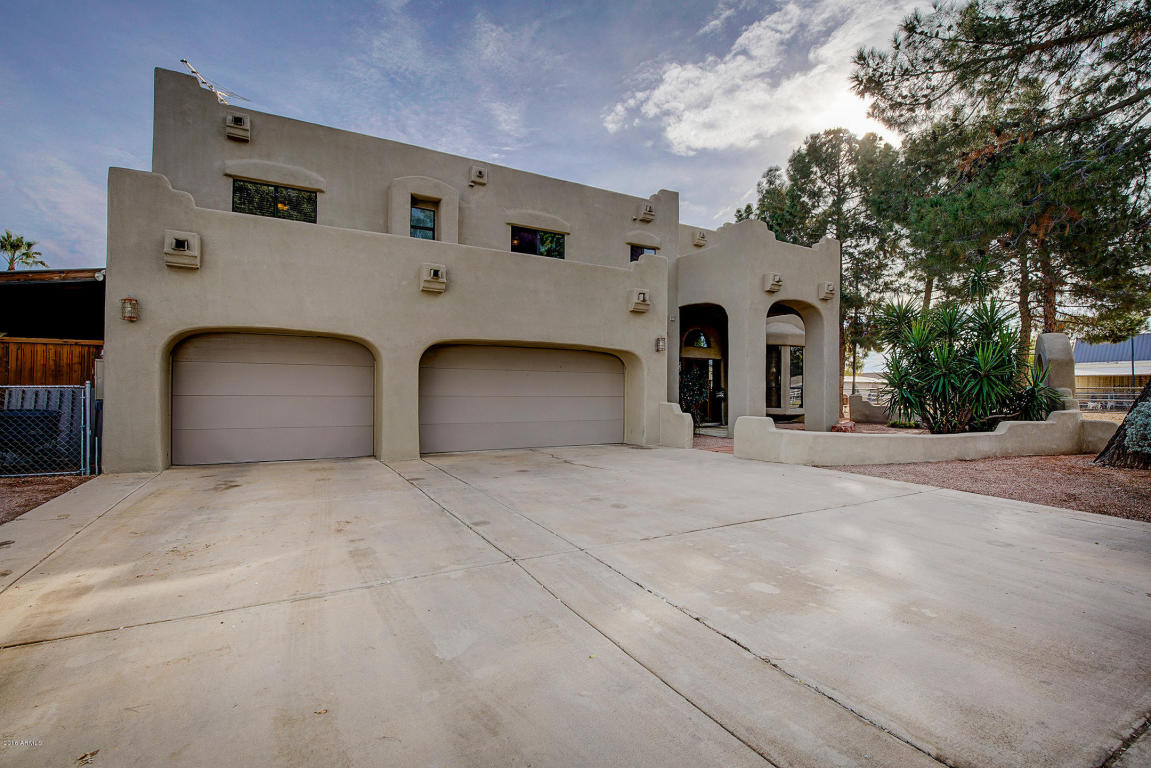 2530 E Desert Ln, Gilbert, AZ 85234 photo 2