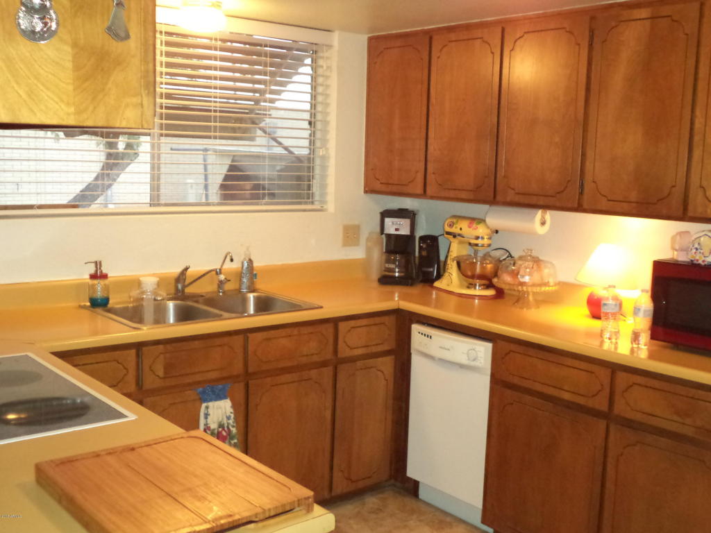 1244 S Main Dr, Apache Junction, AZ 85120 photo 4