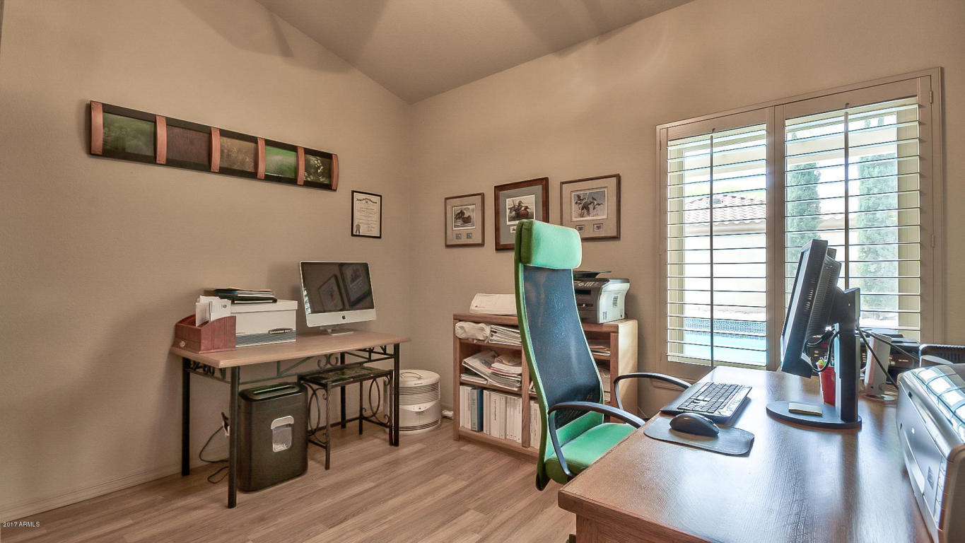 55 E Secretariat Dr, Tempe, AZ 85284 photo 18