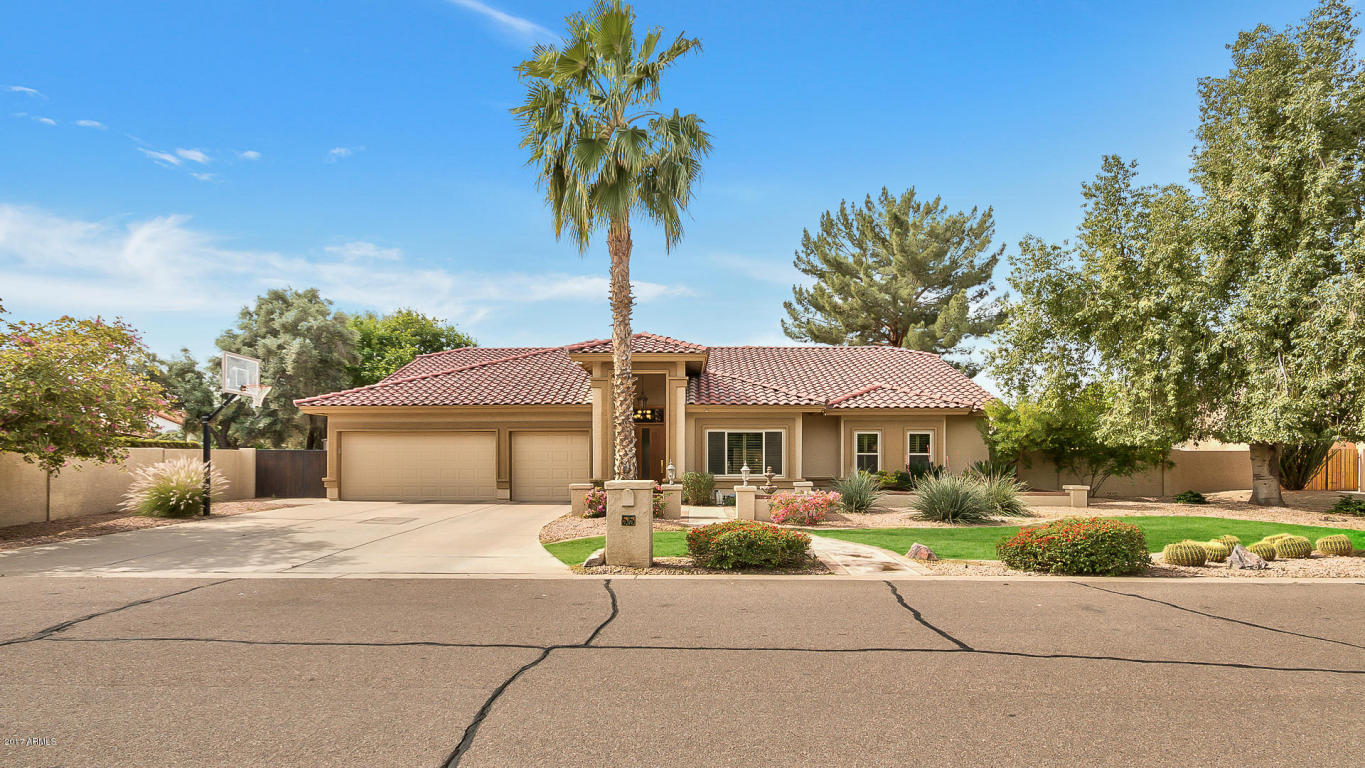 55 E Secretariat Dr, Tempe, AZ 85284 photo 2
