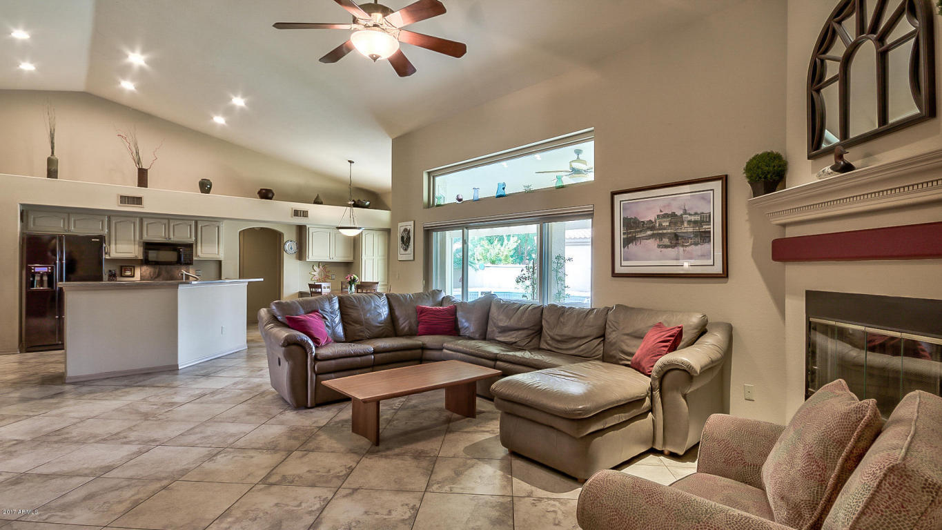 55 E Secretariat Dr, Tempe, AZ 85284 photo 11