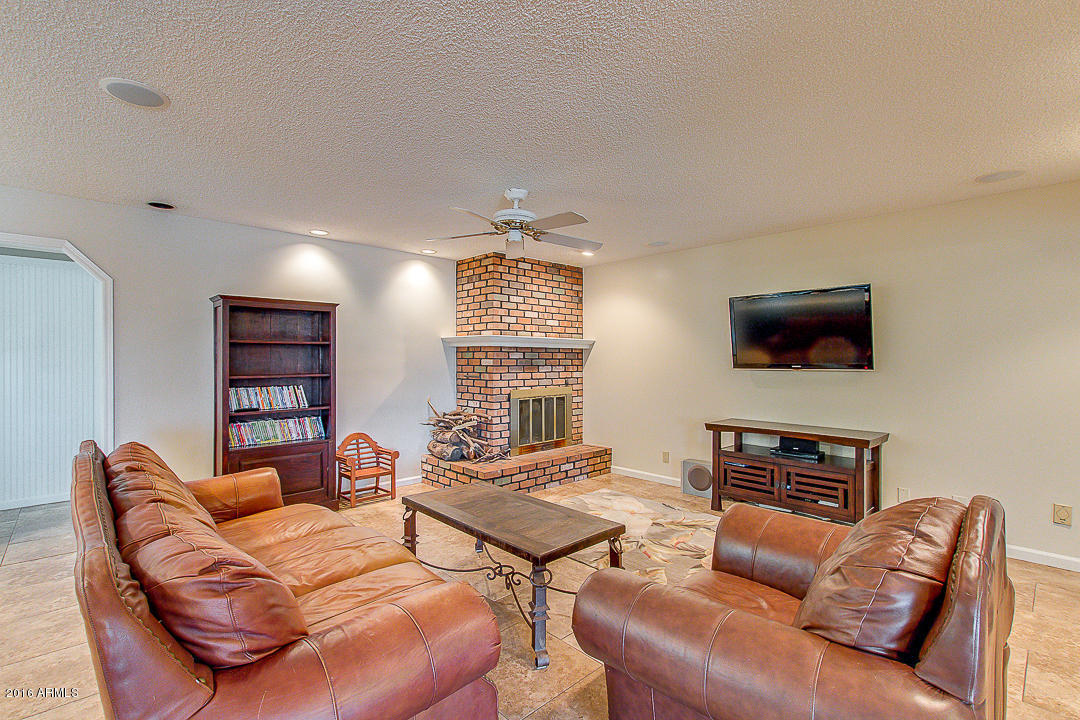 2408 Enrose St, Mesa, AZ 85213 photo 8
