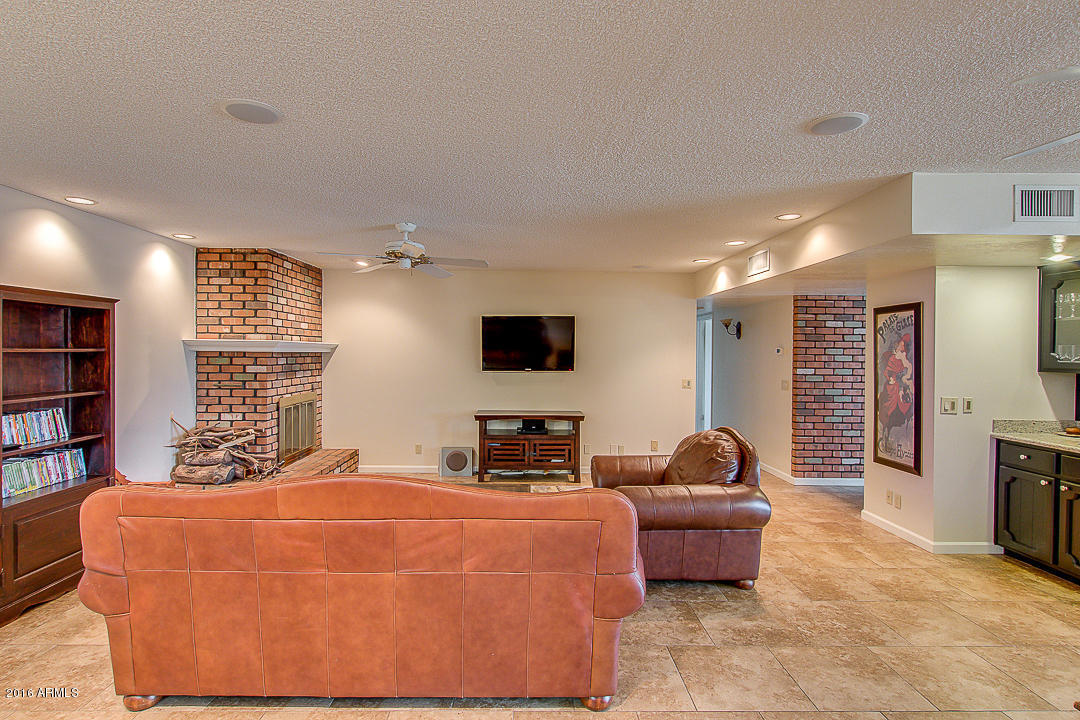 2408 Enrose St, Mesa, AZ 85213 photo 9