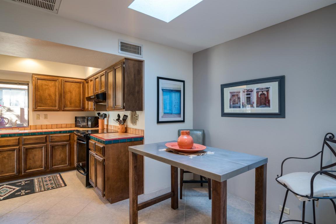 1001 E Lois Ln, Phoenix, AZ 85020 photo 9