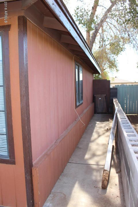 6425 W Mitchell Dr, Phoenix, AZ 85033 photo 13