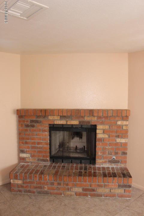 6425 W Mitchell Dr, Phoenix, AZ 85033 photo 3