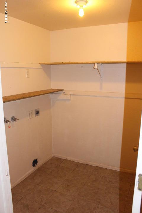 6425 W Mitchell Dr, Phoenix, AZ 85033 photo 8