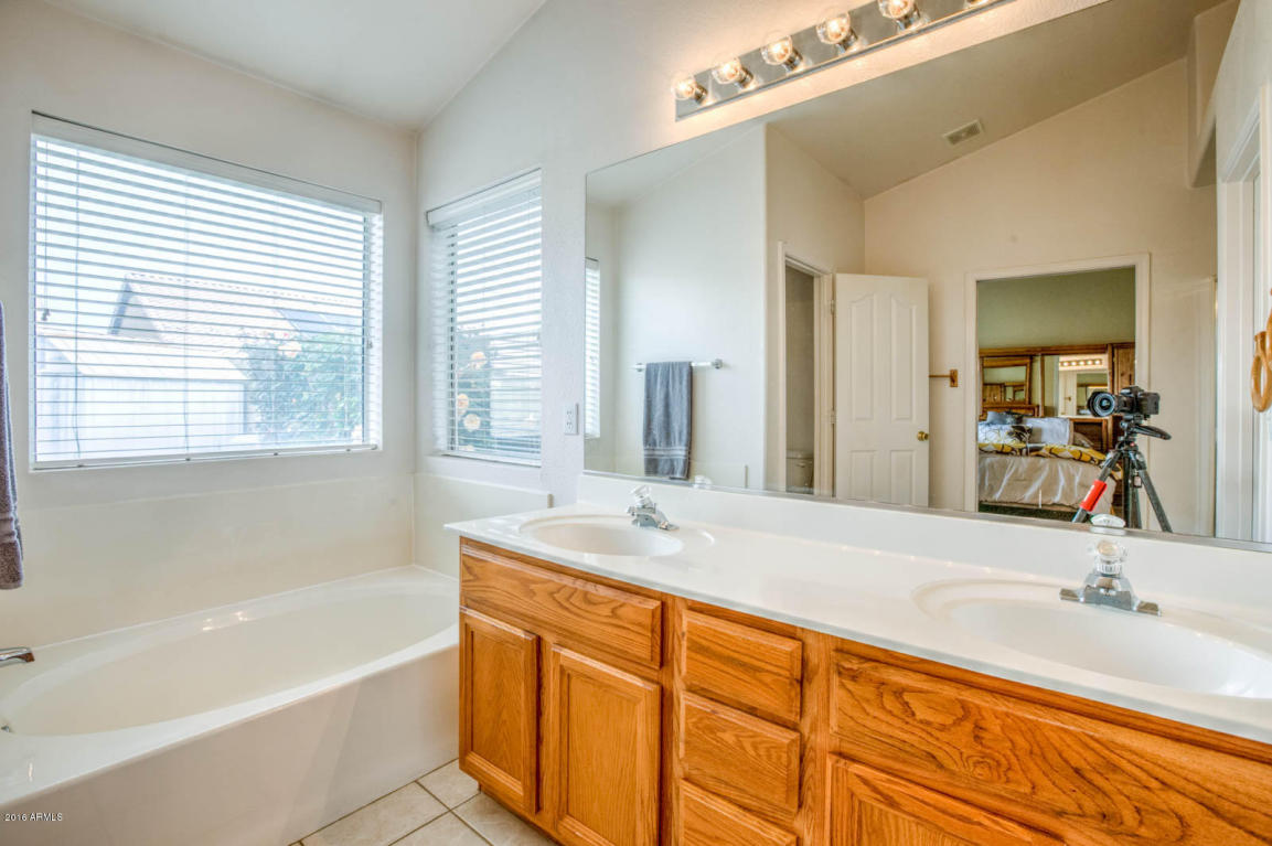 2306 E San Tan Dr, Gilbert, AZ 85296 photo 19