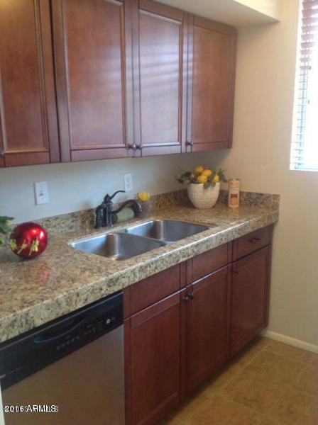 4204 N 38th St #8, Phoenix, AZ 85018 photo 3
