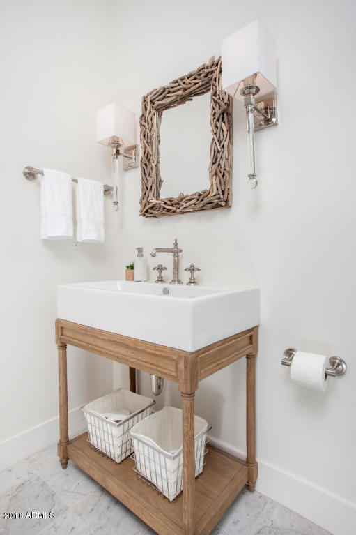3355 N 55th Pl, Phoenix, AZ 85018 photo 14