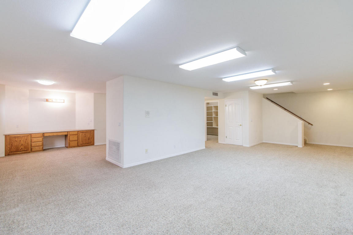 509 E Spur Ave, Gilbert, AZ 85296 photo 32