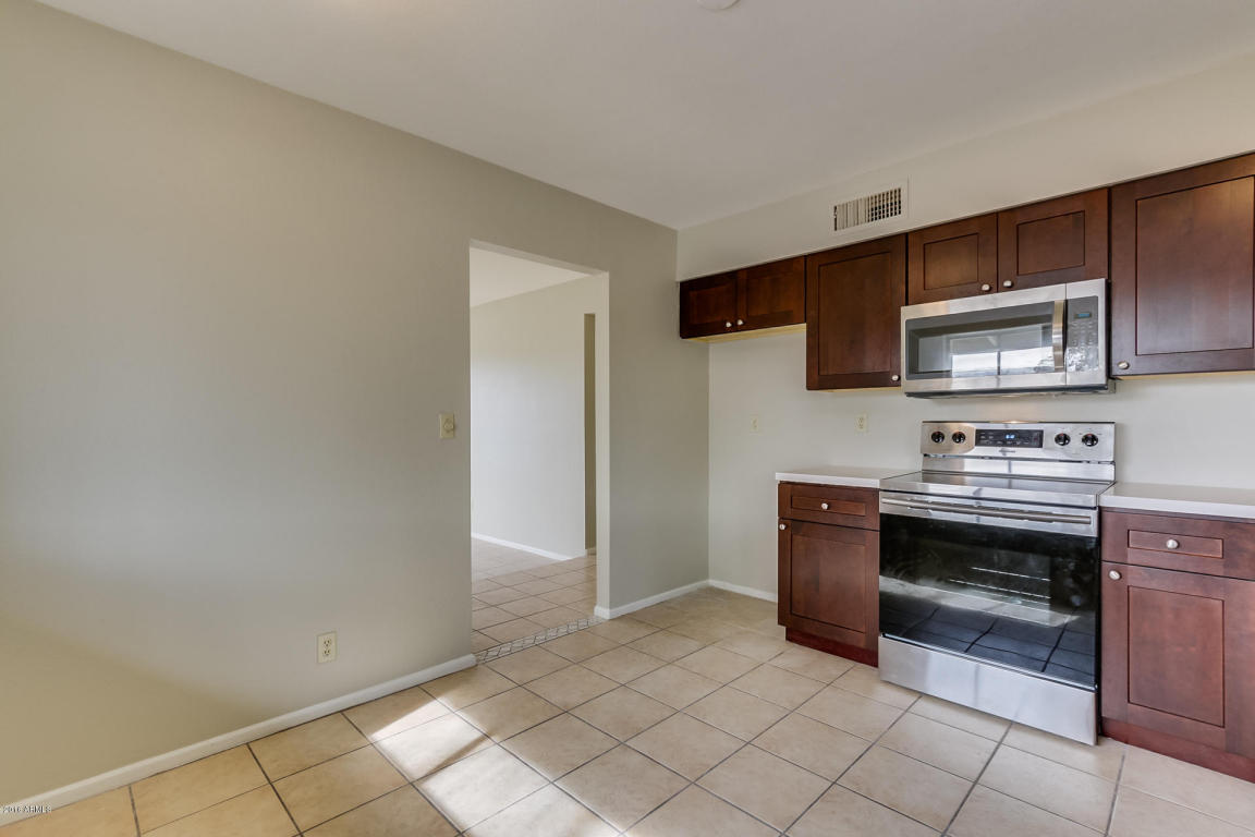 946 E Glade Ave, Mesa, AZ 85204 photo 4