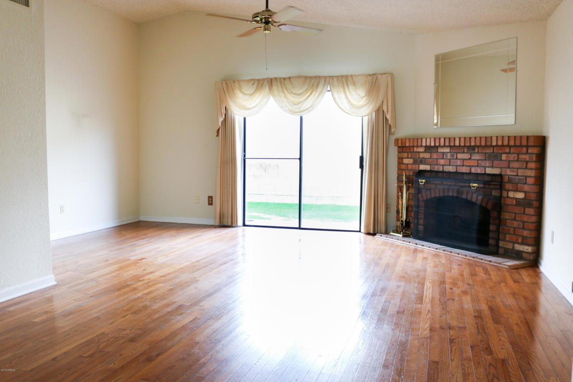 102 E Danbury Rd, Phoenix, AZ 85022 photo 3