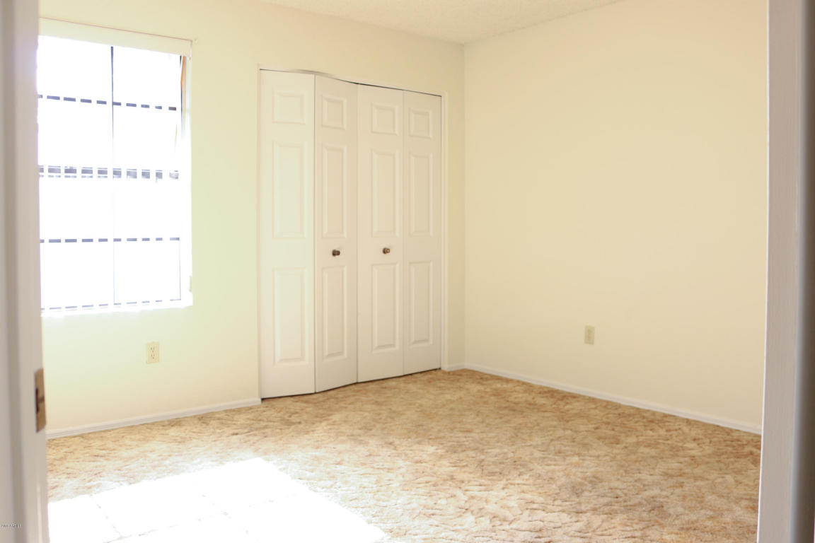 102 E Danbury Rd, Phoenix, AZ 85022 photo 9