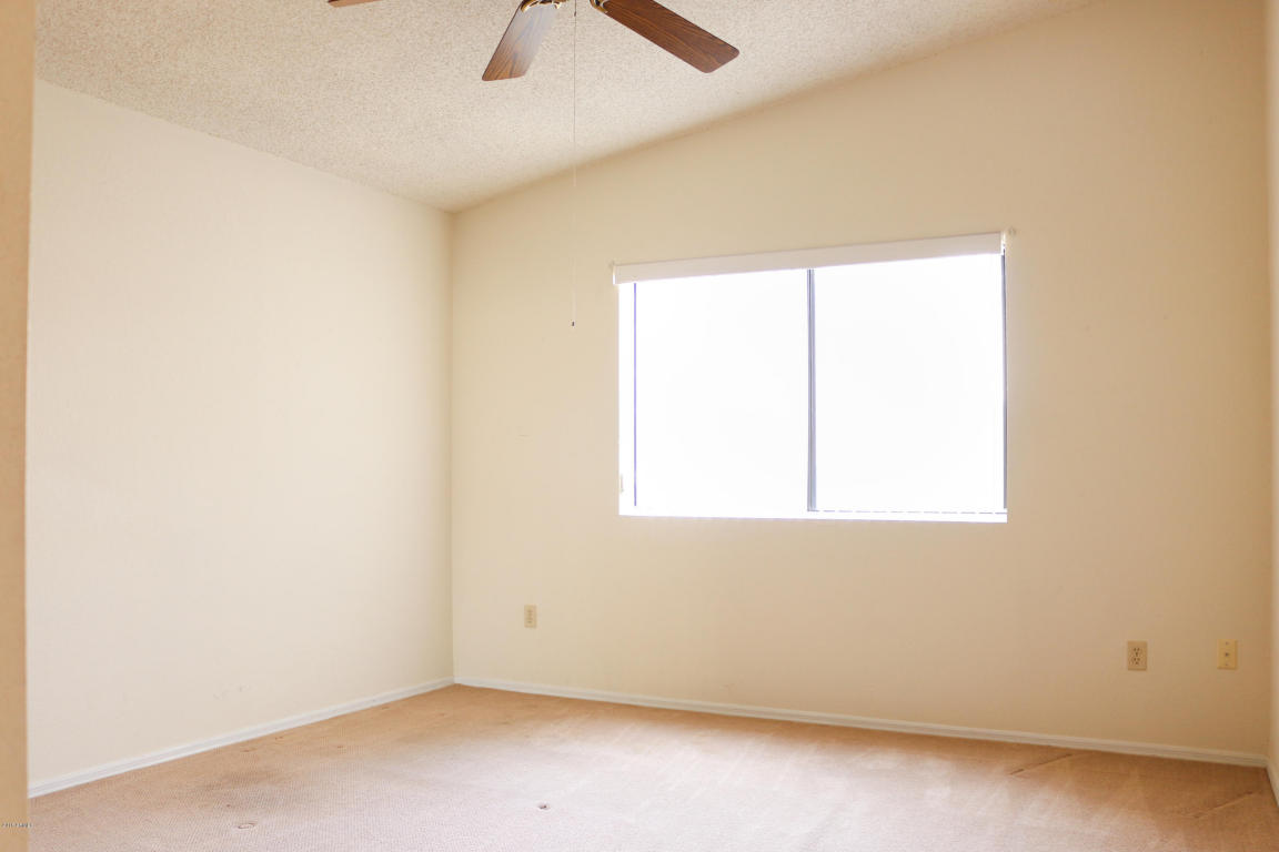 102 E Danbury Rd, Phoenix, AZ 85022 photo 5