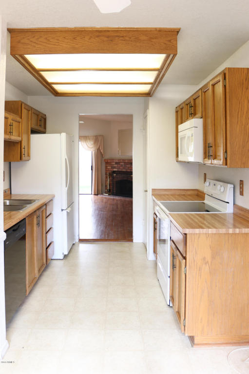 102 E Danbury Rd, Phoenix, AZ 85022 photo 17