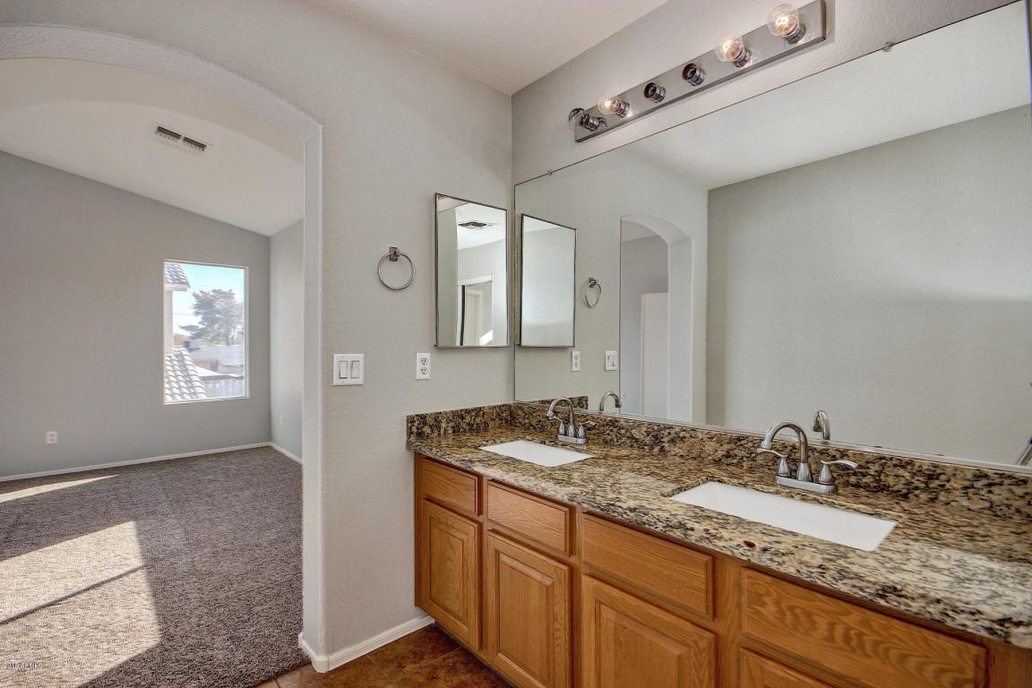 1217 E Grenadine Rd, Phoenix, AZ 85040 photo 19