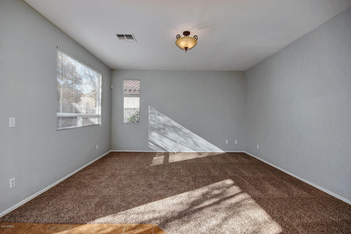 1217 E Grenadine Rd, Phoenix, AZ 85040 photo 5