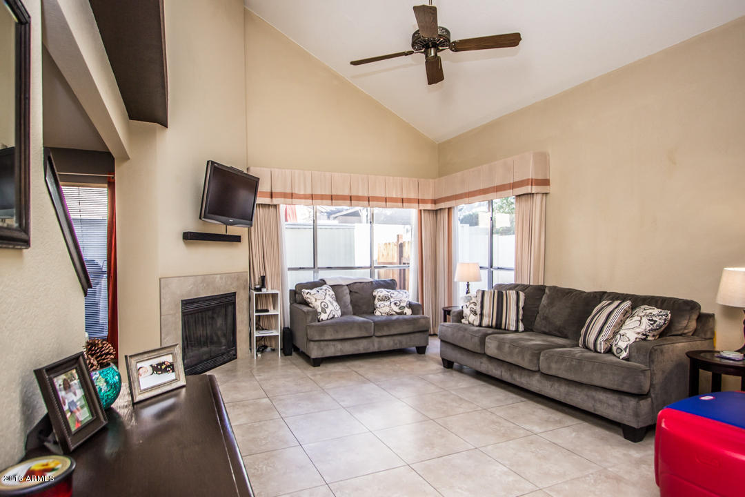 414 E Taro Ln, Phoenix, AZ 85024 photo 6