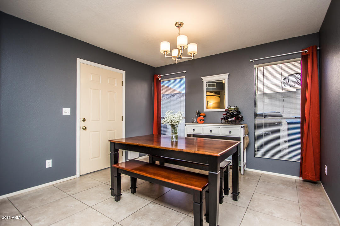 414 E Taro Ln, Phoenix, AZ 85024 photo 8