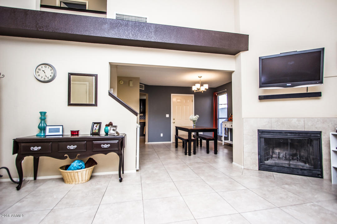 414 E Taro Ln, Phoenix, AZ 85024 photo 7