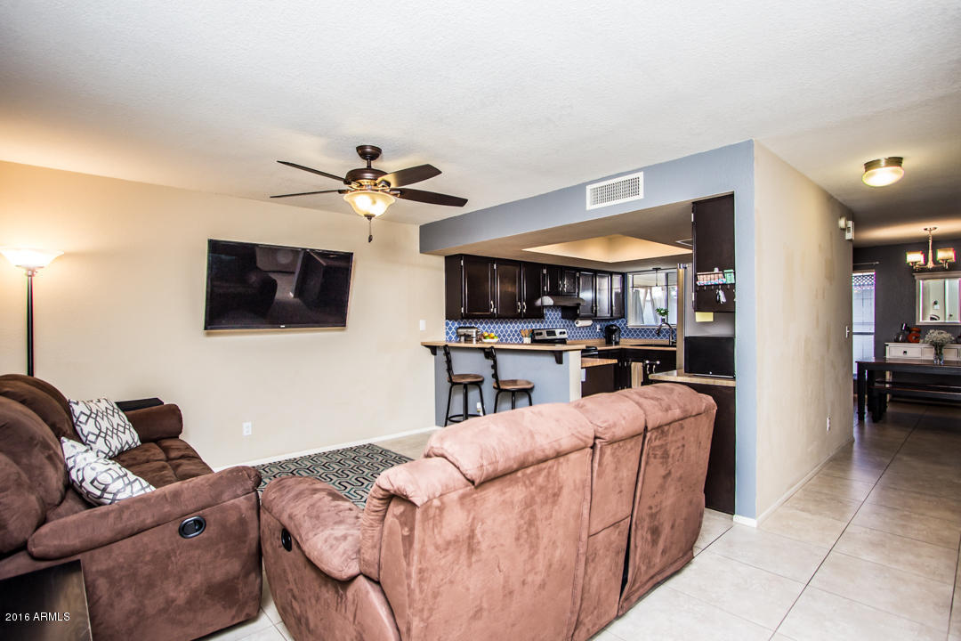 414 E Taro Ln, Phoenix, AZ 85024 photo 13