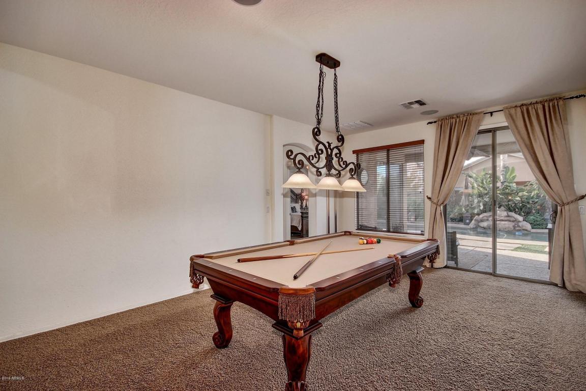 6844 S Crestview Dr, Gilbert, AZ 85298 photo 4