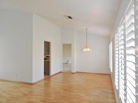 4202 E Siesta Ln, Phoenix, AZ 85050 photo 9