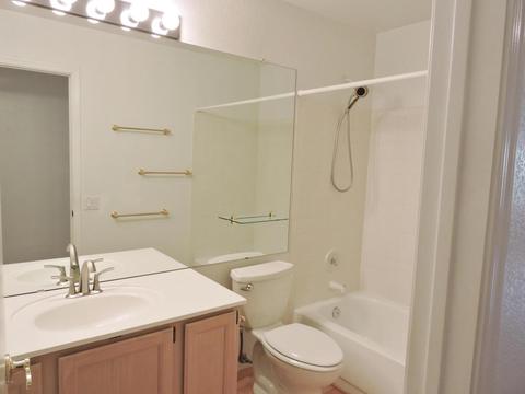 4202 E Siesta Ln, Phoenix, AZ 85050 photo 16
