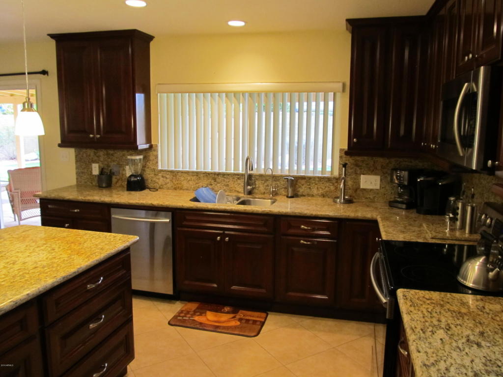 3717 E Mercer Ln, Phoenix, AZ 85028 photo 10