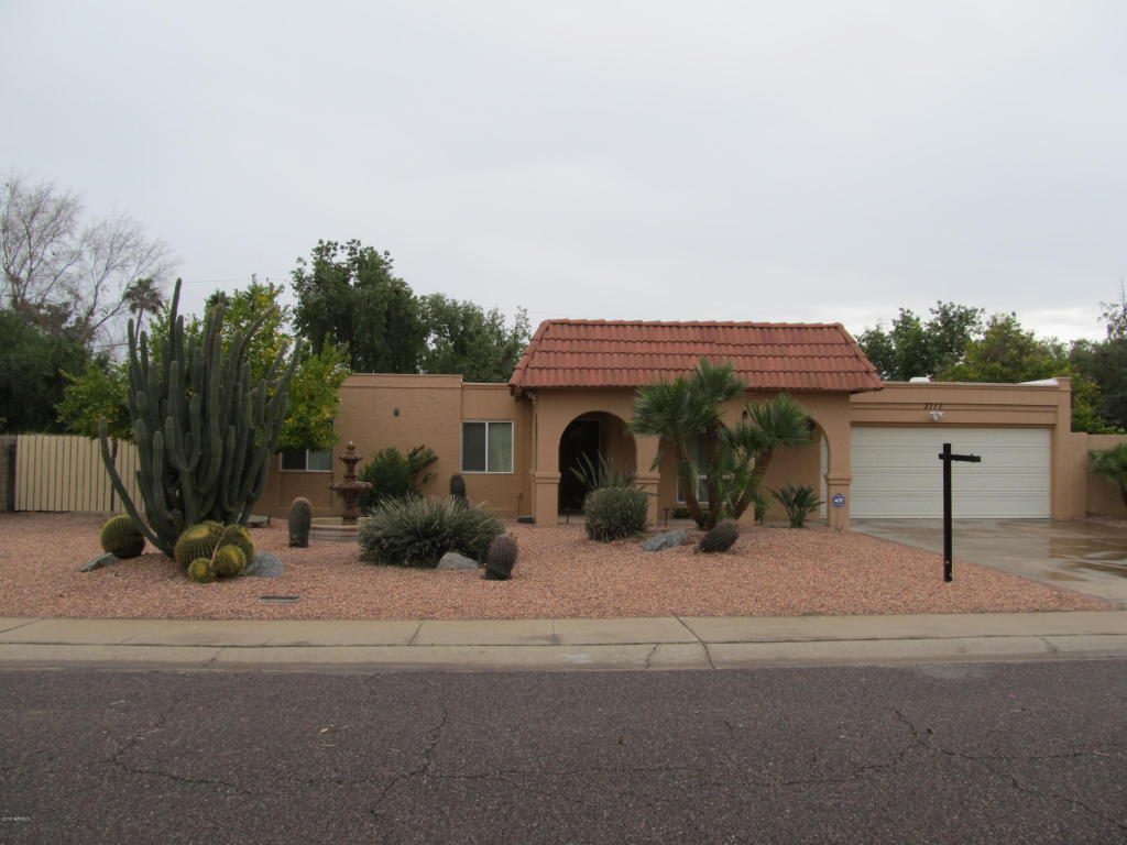3717 E Mercer Ln, Phoenix, AZ 85028 photo 1