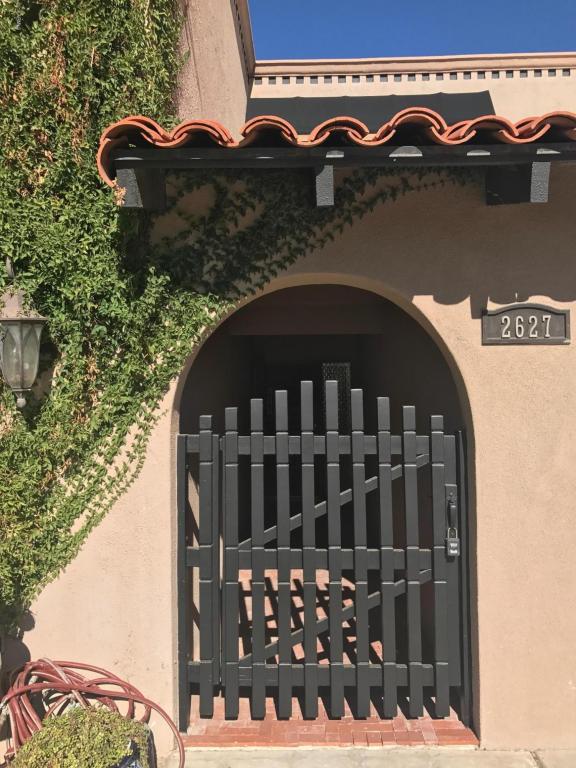 2627 E Beekman Pl, Phoenix, AZ 85016 photo 1