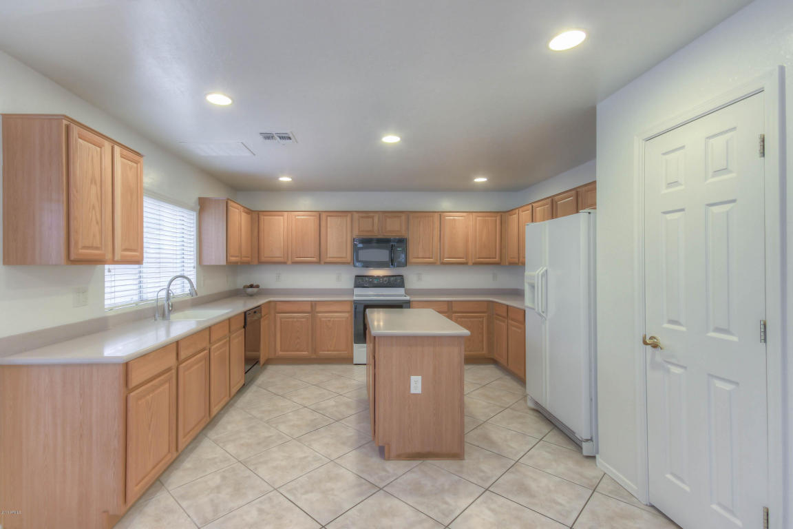 10556 E Dolphin Ave, Mesa, AZ 85208 photo 2
