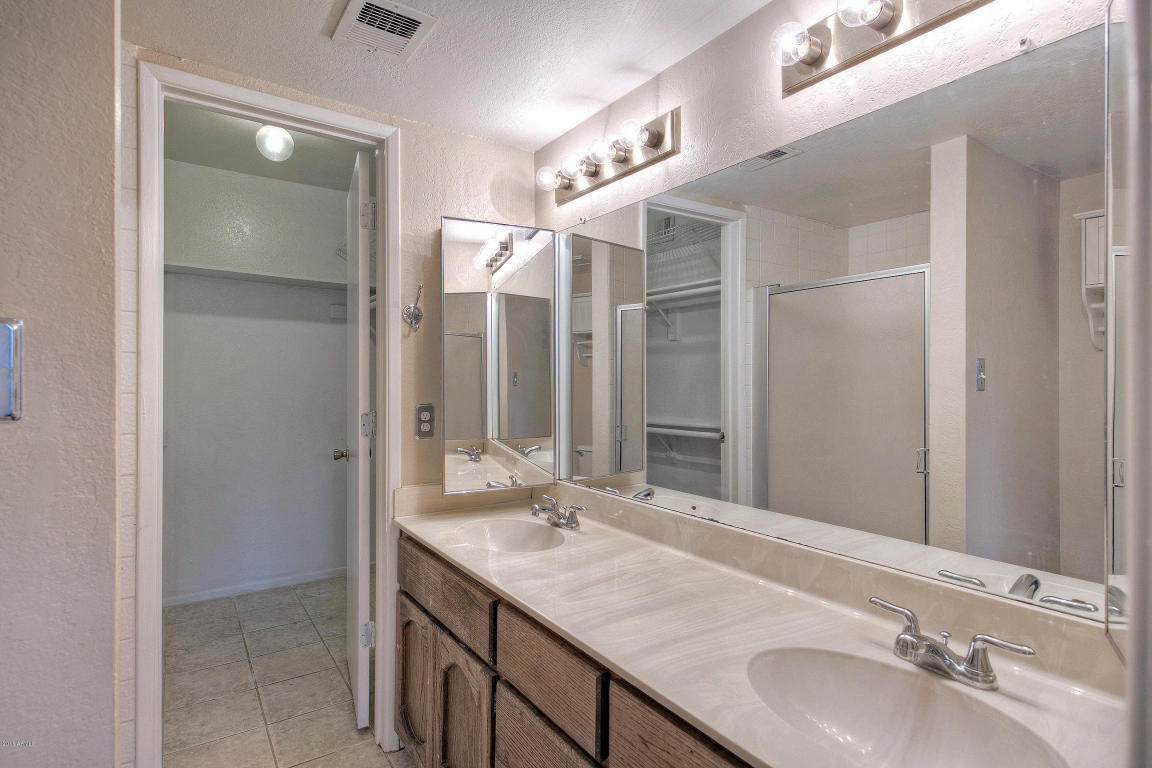 3301 Earll Dr #124, Phoenix, AZ 85018 photo 16