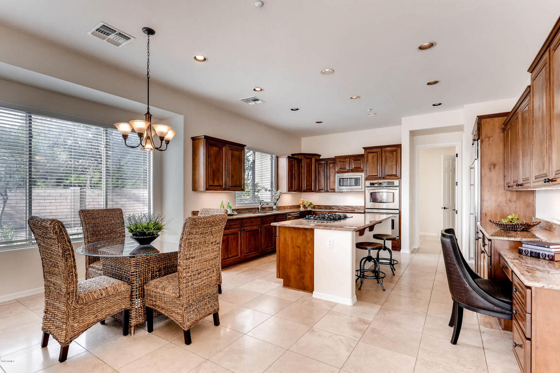 3951 E Navigator Ln, Phoenix, AZ 85050 photo 10