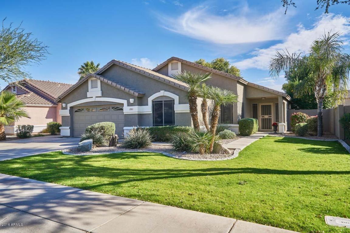 1281 N Mckenna Ln, Gilbert, AZ 85233 photo 1